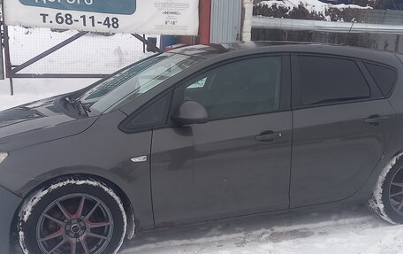 Opel Astra J, 2011 год, 530 000 рублей, 6 фотография