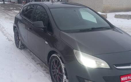 Opel Astra J, 2011 год, 530 000 рублей, 8 фотография