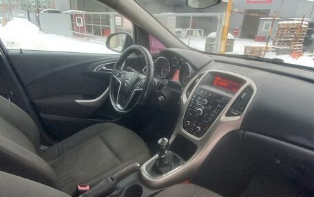 Opel Astra J, 2011 год, 530 000 рублей, 14 фотография