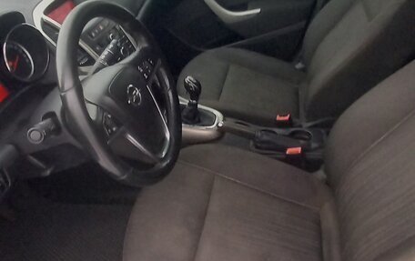 Opel Astra J, 2011 год, 530 000 рублей, 17 фотография