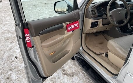 Toyota Land Cruiser Prado 120 рестайлинг, 2004 год, 1 300 000 рублей, 9 фотография