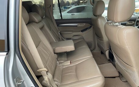 Toyota Land Cruiser Prado 120 рестайлинг, 2004 год, 1 300 000 рублей, 15 фотография