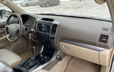 Toyota Land Cruiser Prado 120 рестайлинг, 2004 год, 1 300 000 рублей, 18 фотография