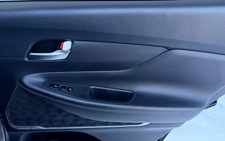 Hyundai Santa Fe IV, 2018 год, 3 050 000 рублей, 21 фотография