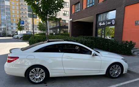 Mercedes-Benz E-Класс, 2010 год, 1 400 000 рублей, 8 фотография