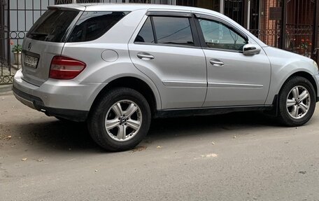 Mercedes-Benz M-Класс, 2006 год, 1 050 000 рублей, 2 фотография