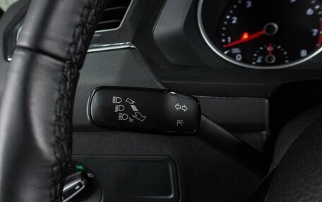 Volkswagen Tiguan II, 2019 год, 2 399 000 рублей, 13 фотография