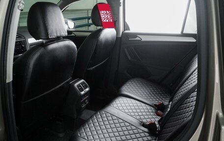 Volkswagen Tiguan II, 2019 год, 2 399 000 рублей, 11 фотография