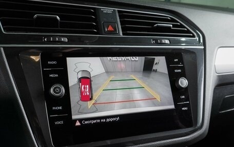 Volkswagen Tiguan II, 2019 год, 2 399 000 рублей, 18 фотография