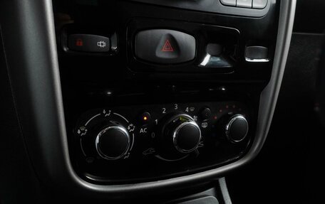 Renault Duster I рестайлинг, 2015 год, 999 000 рублей, 16 фотография