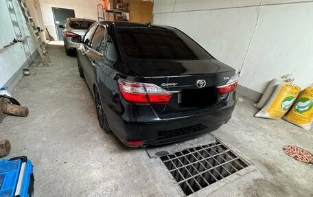 Toyota Camry, 2017 год, 1 950 000 рублей, 3 фотография