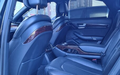 Audi A8, 2011 год, 2 500 000 рублей, 13 фотография