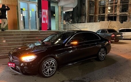 Mercedes-Benz E-Класс, 2020 год, 3 300 000 рублей, 1 фотография