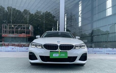 BMW 3 серия, 2022 год, 3 000 000 рублей, 2 фотография