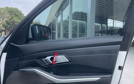 BMW 3 серия, 2022 год, 3 000 000 рублей, 18 фотография