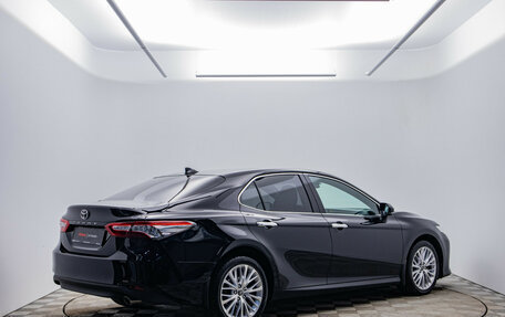 Toyota Camry, 2019 год, 2 970 000 рублей, 5 фотография