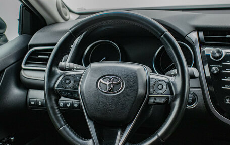 Toyota Camry, 2019 год, 2 970 000 рублей, 15 фотография