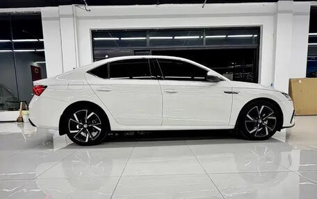 Skoda Octavia IV, 2022 год, 1 582 000 рублей, 8 фотография