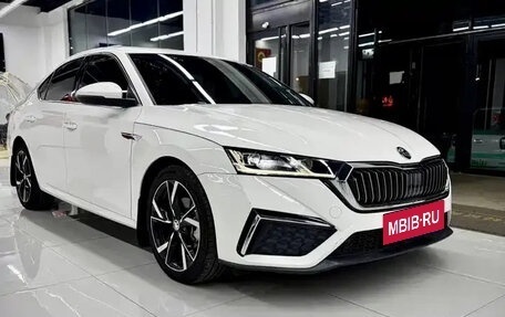 Skoda Octavia IV, 2022 год, 1 582 000 рублей, 3 фотография