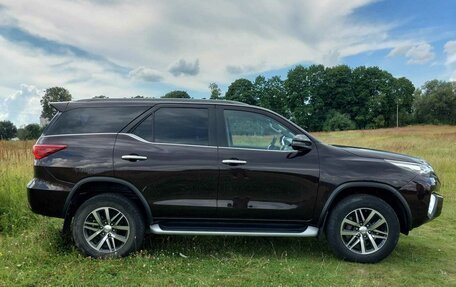 Toyota Fortuner II, 2019 год, 4 000 000 рублей, 3 фотография