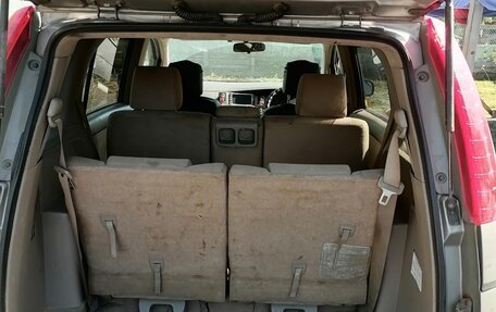 Toyota ISis I, 2006 год, 700 000 рублей, 6 фотография