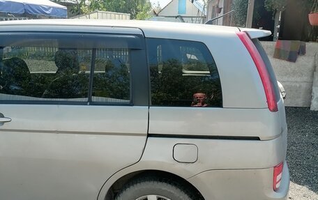 Toyota ISis I, 2006 год, 700 000 рублей, 18 фотография