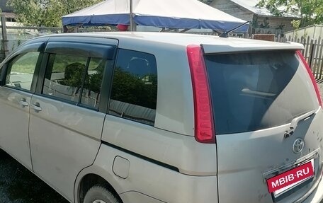 Toyota ISis I, 2006 год, 700 000 рублей, 19 фотография