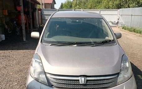 Toyota ISis I, 2006 год, 700 000 рублей, 14 фотография