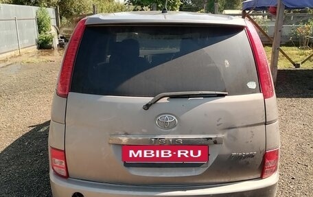 Toyota ISis I, 2006 год, 700 000 рублей, 20 фотография