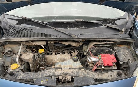 Renault Kangoo II рестайлинг, 2011 год, 650 000 рублей, 22 фотография