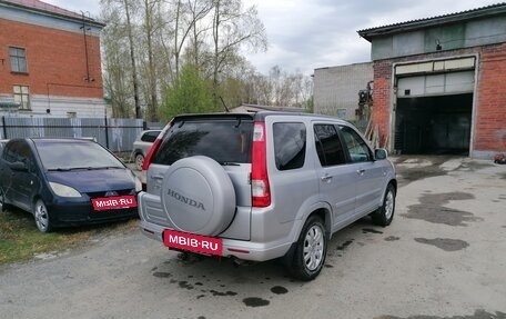 Honda CR-V II рестайлинг, 2005 год, 550 000 рублей, 3 фотография