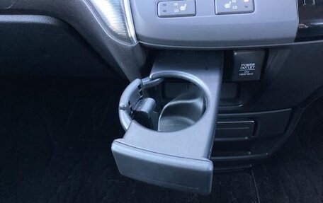 Honda Stepwgn IV, 2021 год, 2 130 000 рублей, 16 фотография