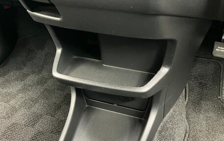 Toyota Wish II, 2016 год, 1 243 000 рублей, 20 фотография