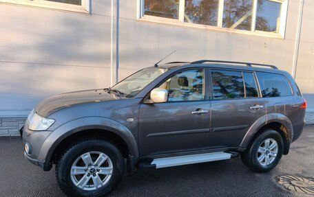 Mitsubishi Pajero Sport II рестайлинг, 2012 год, 1 490 000 рублей, 2 фотография