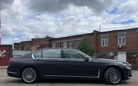 BMW 7 серия, 2019 год, 6 000 000 рублей, 2 фотография