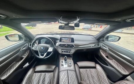 BMW 7 серия, 2019 год, 6 000 000 рублей, 7 фотография