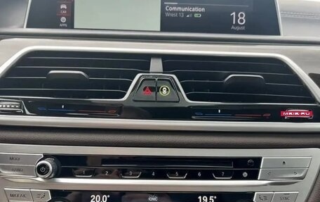 BMW 7 серия, 2019 год, 6 000 000 рублей, 19 фотография