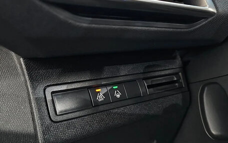 Peugeot 3008 II, 2022 год, 1 610 000 рублей, 12 фотография