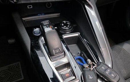 Peugeot 5008 II, 2022 год, 1 865 000 рублей, 10 фотография