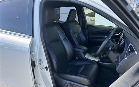 Toyota Harrier, 2020 год, 2 042 000 рублей, 12 фотография