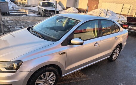 Volkswagen Polo VI (EU Market), 2015 год, 1 050 000 рублей, 2 фотография