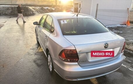Volkswagen Polo VI (EU Market), 2015 год, 1 050 000 рублей, 3 фотография