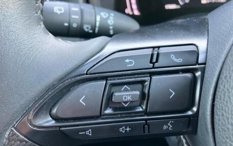 Toyota Sienta, 2023 год, 1 444 000 рублей, 10 фотография