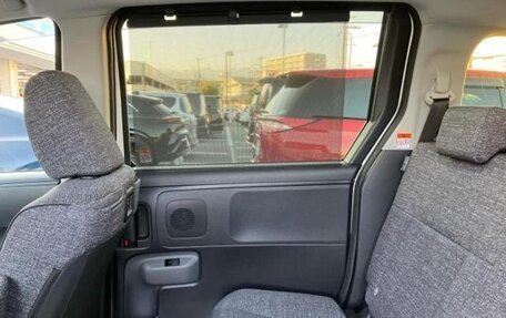 Toyota Sienta, 2023 год, 1 444 000 рублей, 23 фотография