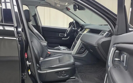 Land Rover Discovery Sport I рестайлинг, 2019 год, 1 750 000 рублей, 6 фотография