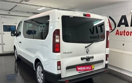 Renault Trafic, 2022 год, 3 550 000 рублей, 6 фотография