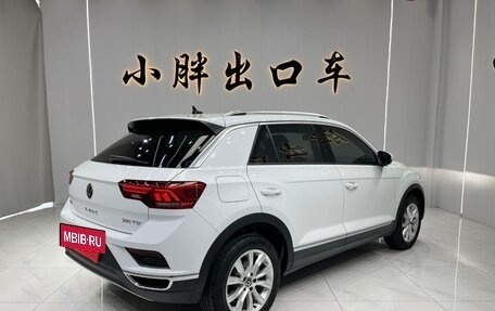 Volkswagen T-Roc I, 2023 год, 1 500 000 рублей, 2 фотография