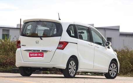 Honda Freed I, 2016 год, 911 000 рублей, 5 фотография