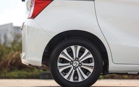 Honda Freed I, 2016 год, 911 000 рублей, 15 фотография