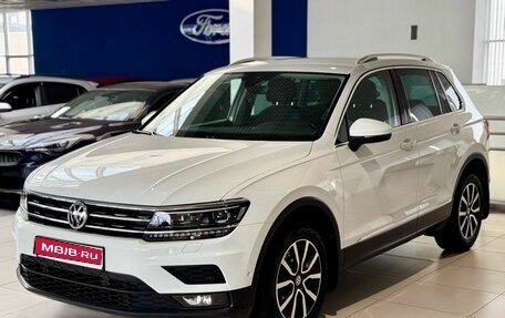 Volkswagen Tiguan II, 2018 год, 2 555 000 рублей, 1 фотография